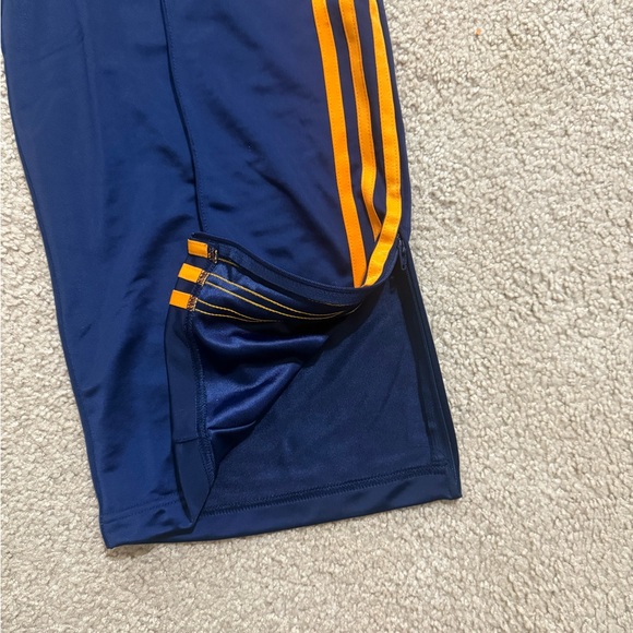 Adidas Firebird NWT size M - Picture 12 of 12